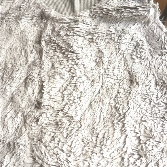 Beautiful Vintage Faux Fur Top / Small - Picture 2 of 4